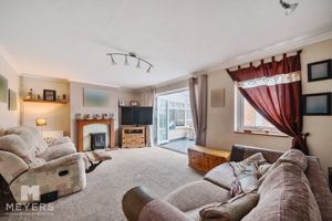 Photo 11- click for photo gallery